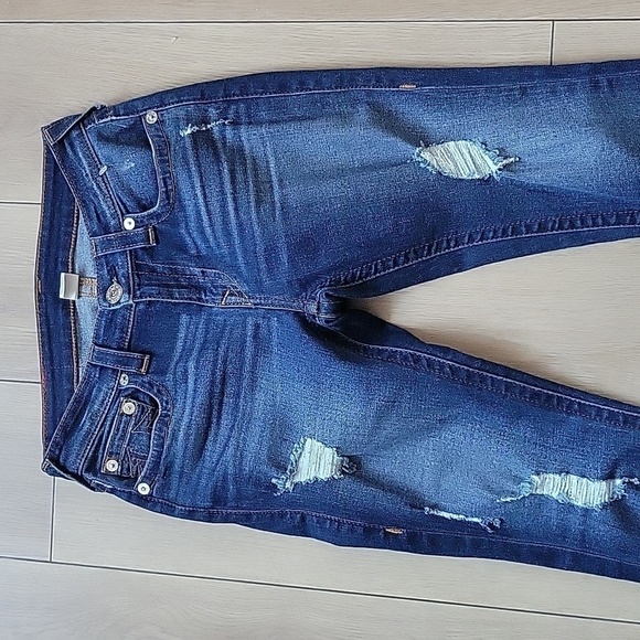 NWOT TRUE RELIGION CURVY CAPRI DISTRESSED SKINNY JEAN 27 - Picture 2 of 11
